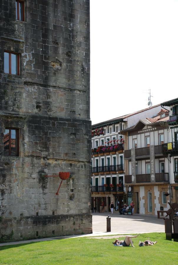 Hostal Zaragoza Hondarribia Exterior photo
